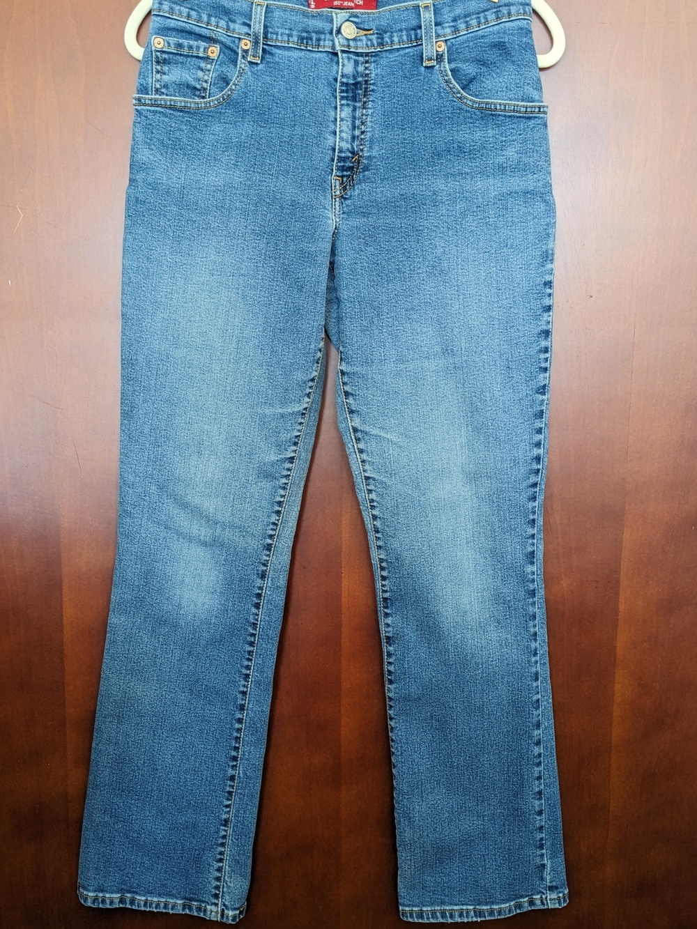 Levi’s 550 Relaxed Boot Cut Jeans Women’s Size 8M Medium Wash Stretch Denim